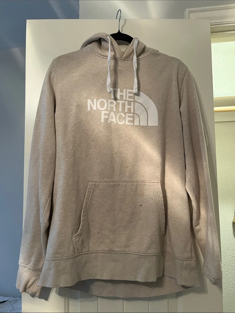 The North Face Men’s Light Beige Logo Hoodie